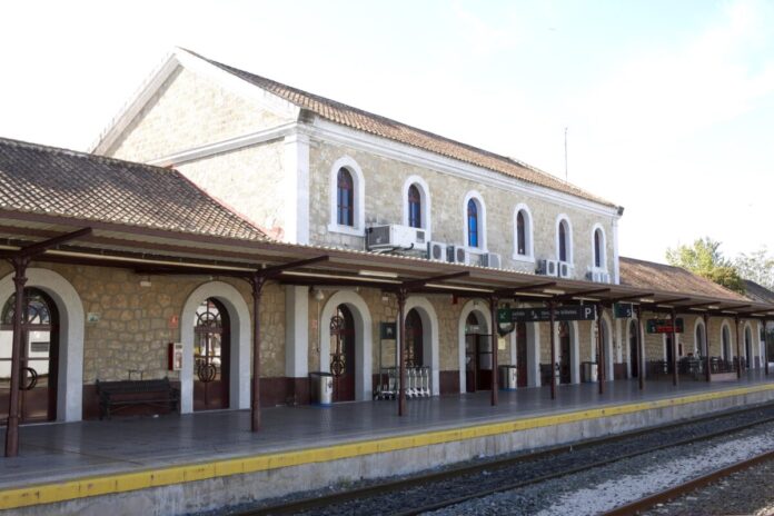 Adif licita por 10,64 millones la instalación del sistema de telemando de energía en los 106 kilómetros del tramo Ronda-Algeciras