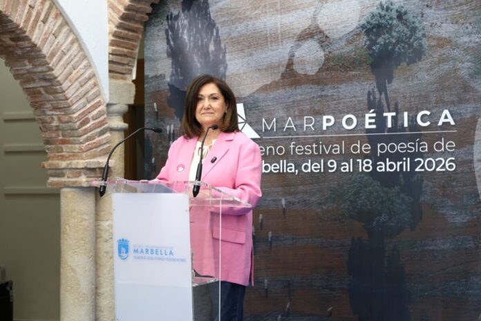 Marpoética reúne a una treintena de autores en Marbella del 9 al 18 de abril con la literatura colombiana como eje y recitales en catamarán, hospitales y la sierra