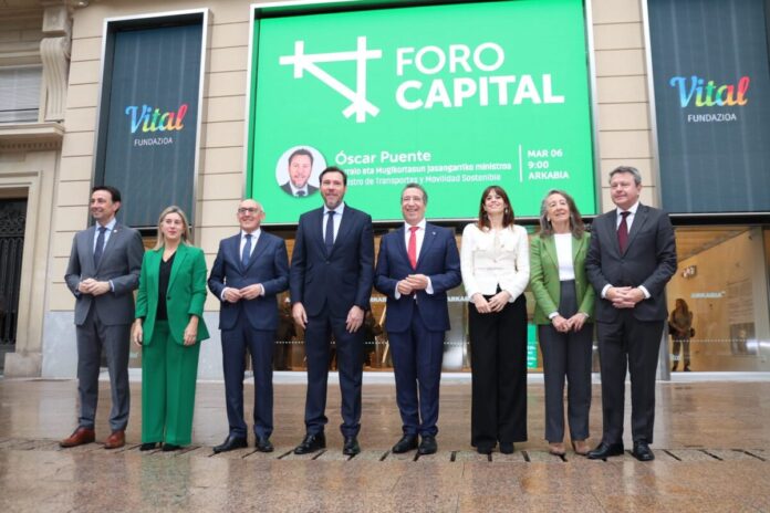 La 'Y' vasca completará su plataforma ferroviaria en menos de un año con el montaje de vía, catenaria e instalaciones de seguridad ya en marcha