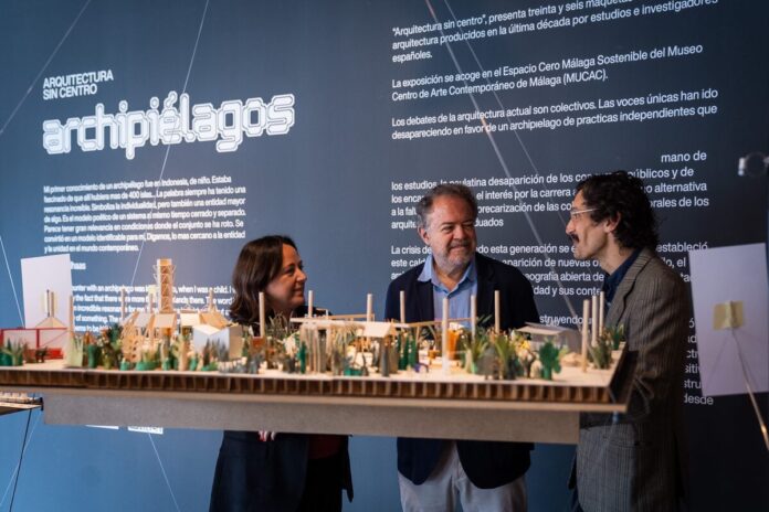 El MUCAC La Coracha inaugura 'Arquitectura sin centro. Archipiélagos', una exposición con 36 maquetas de estudios de arquitectura contemporánea española