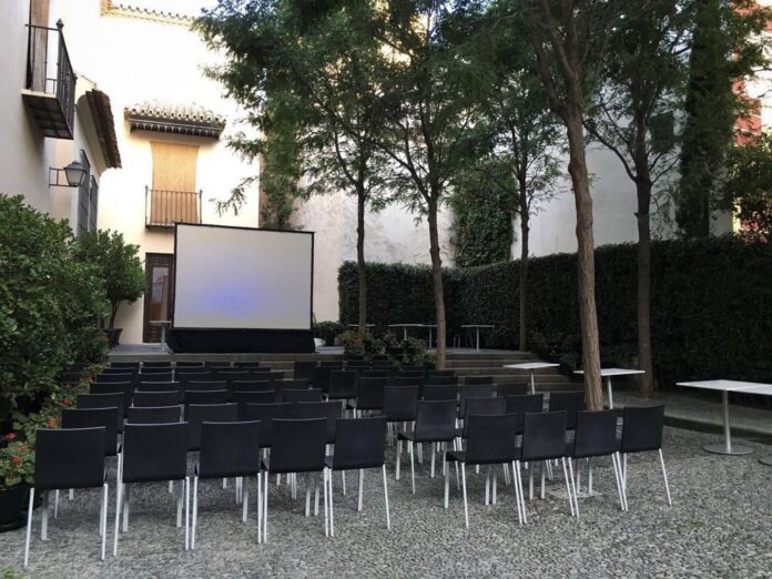 El Museo Picasso Málaga proyecta tres películas de cine de verano en su jardín entre el 26 de junio y el 10 de julio