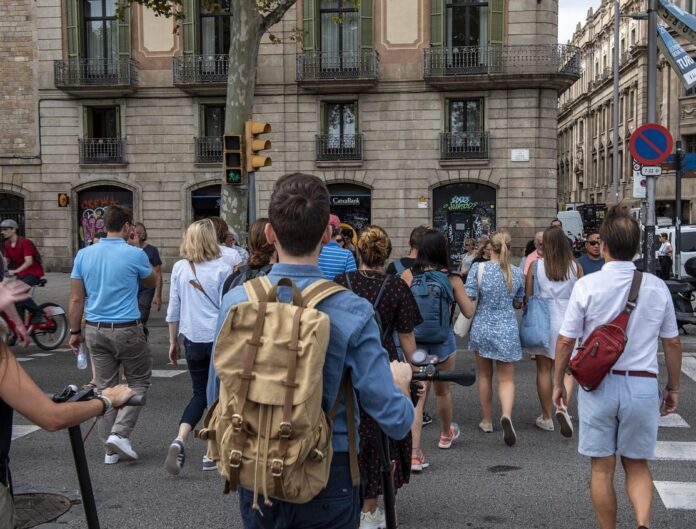 España supera los 10 millones de turistas en mayo y el gasto sube casi un 11%
