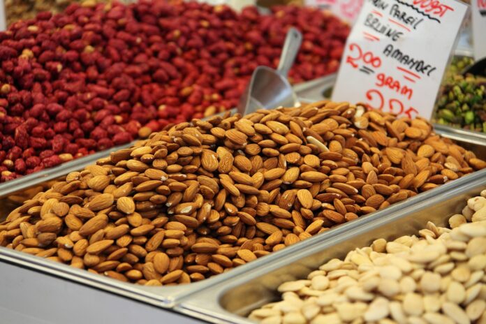 Almogía celebra el 27 de septiembre la vigésima edición del Día de la Almendra