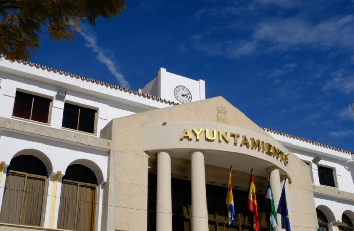 Rincón de la Victoria instala el servicio de consulta del censo del 12 al 19 de octubre