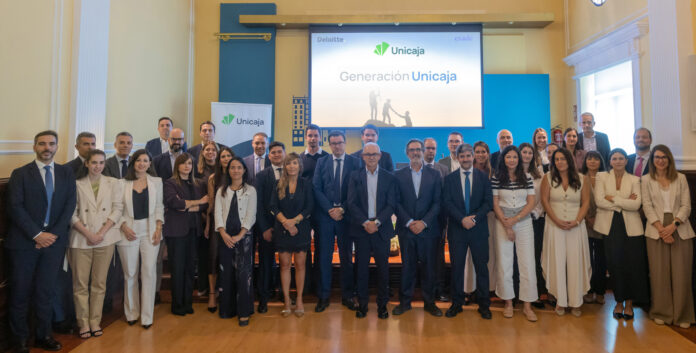 Unicaja inicia la segunda edición de Generación Unicaja con 30 profesionales